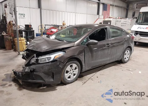 2018 Kia Forte Lx из США, поврежденный, VIN 3KPFK4A75JE183508